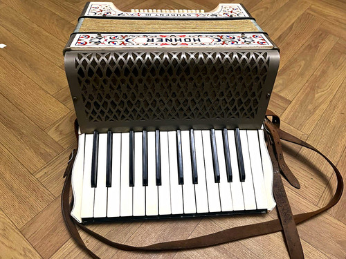 Hohner student iii piano - hohner,