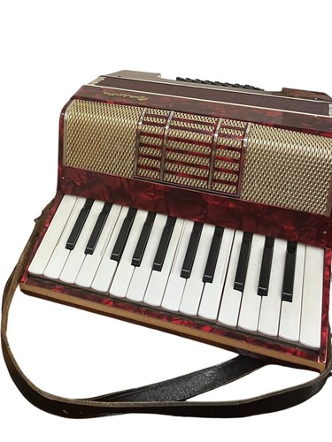 Galotta piano accordion red - piano,